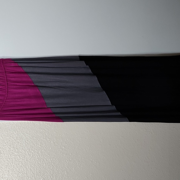 60" HPS rayon jersey color block tube maxi dress - Picture 3 of 3